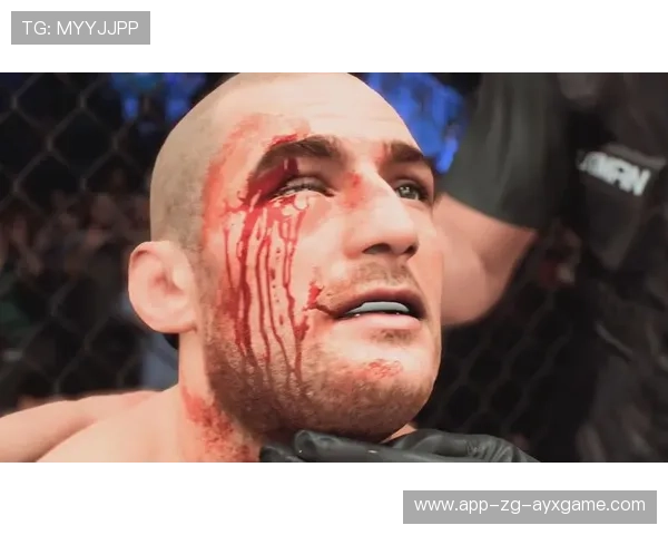 UFC地面反击一拳重击，声音震到麦克风失真